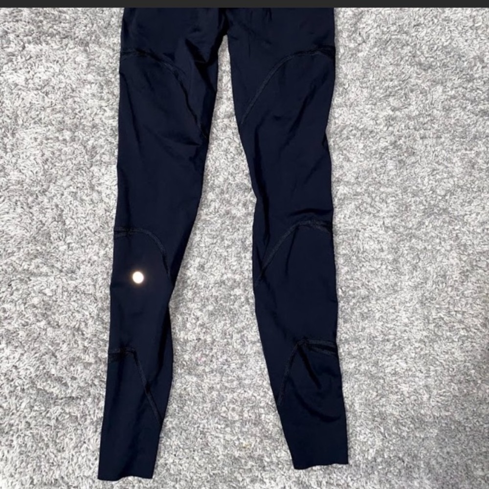 Black mesh Lululemon leggings